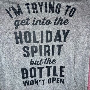 District Women 2XL Holiday Raglan Shirt “Trying to Get in the Holiday Spirit" 🍷